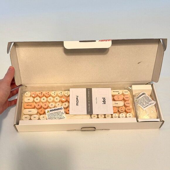 Beige Wireless Typewriter Keyboard and Mouse Set - Picture 5 of 6